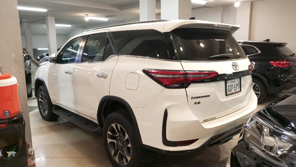 Auction Car 5