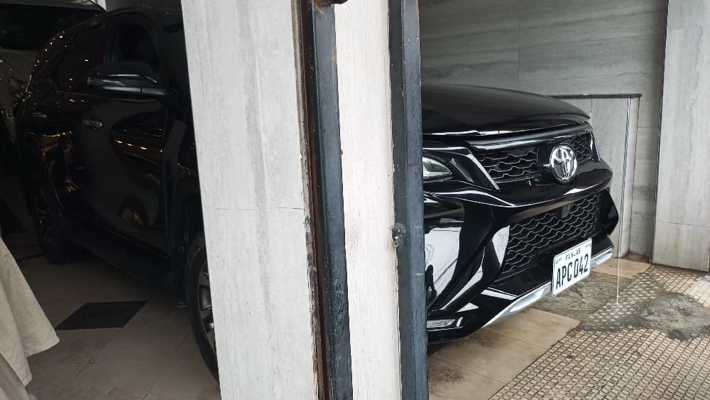 Auction Car 3