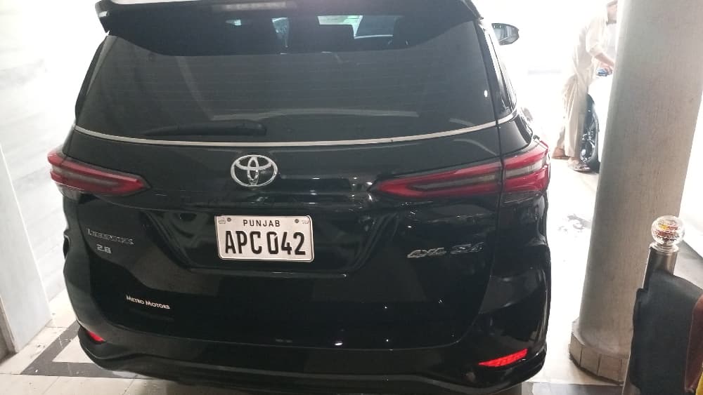 Auction Car 4
